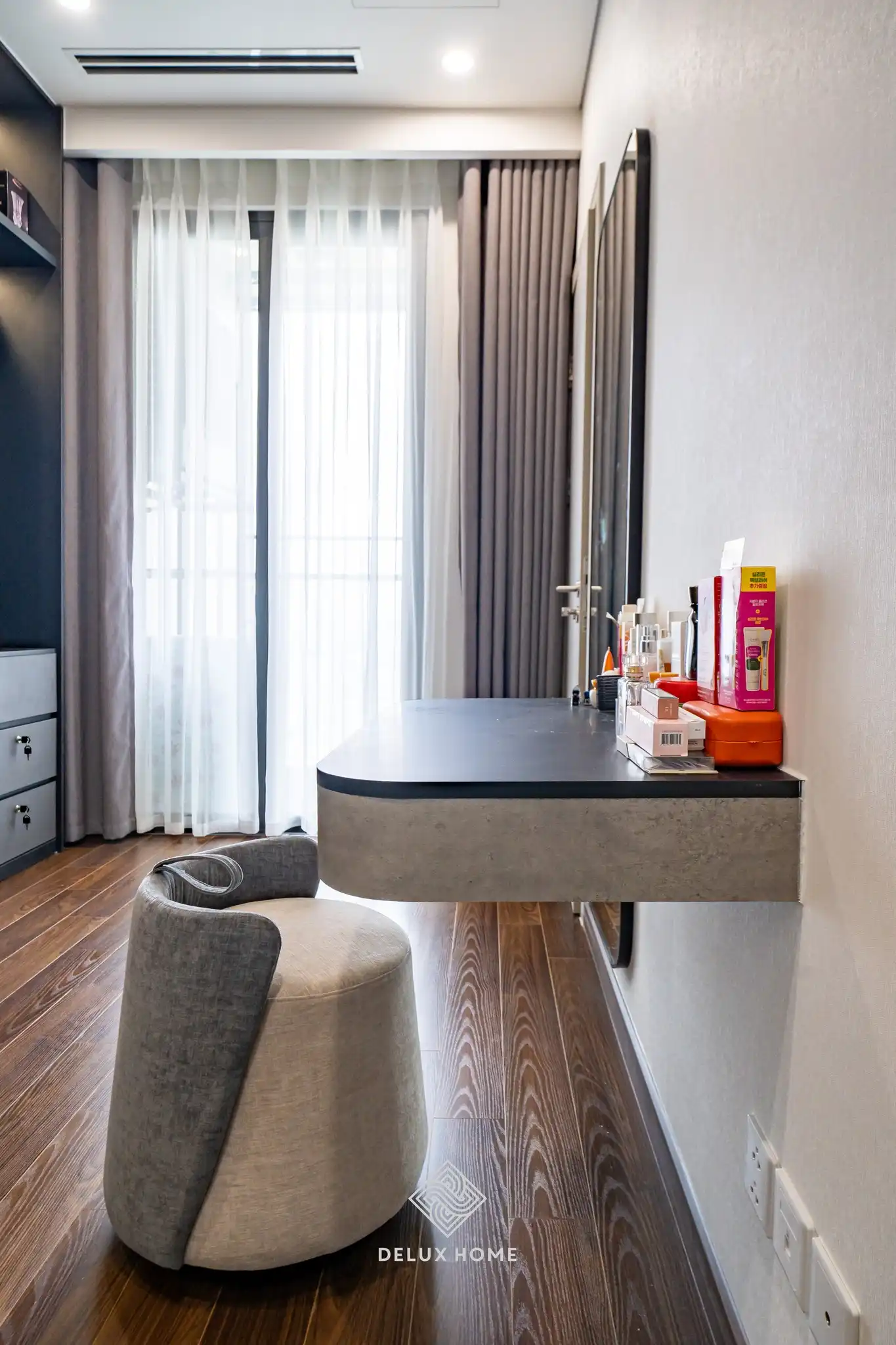 Dự án thi công chung cư Masteri West Heights - chị Hiền - phòng thay đồ