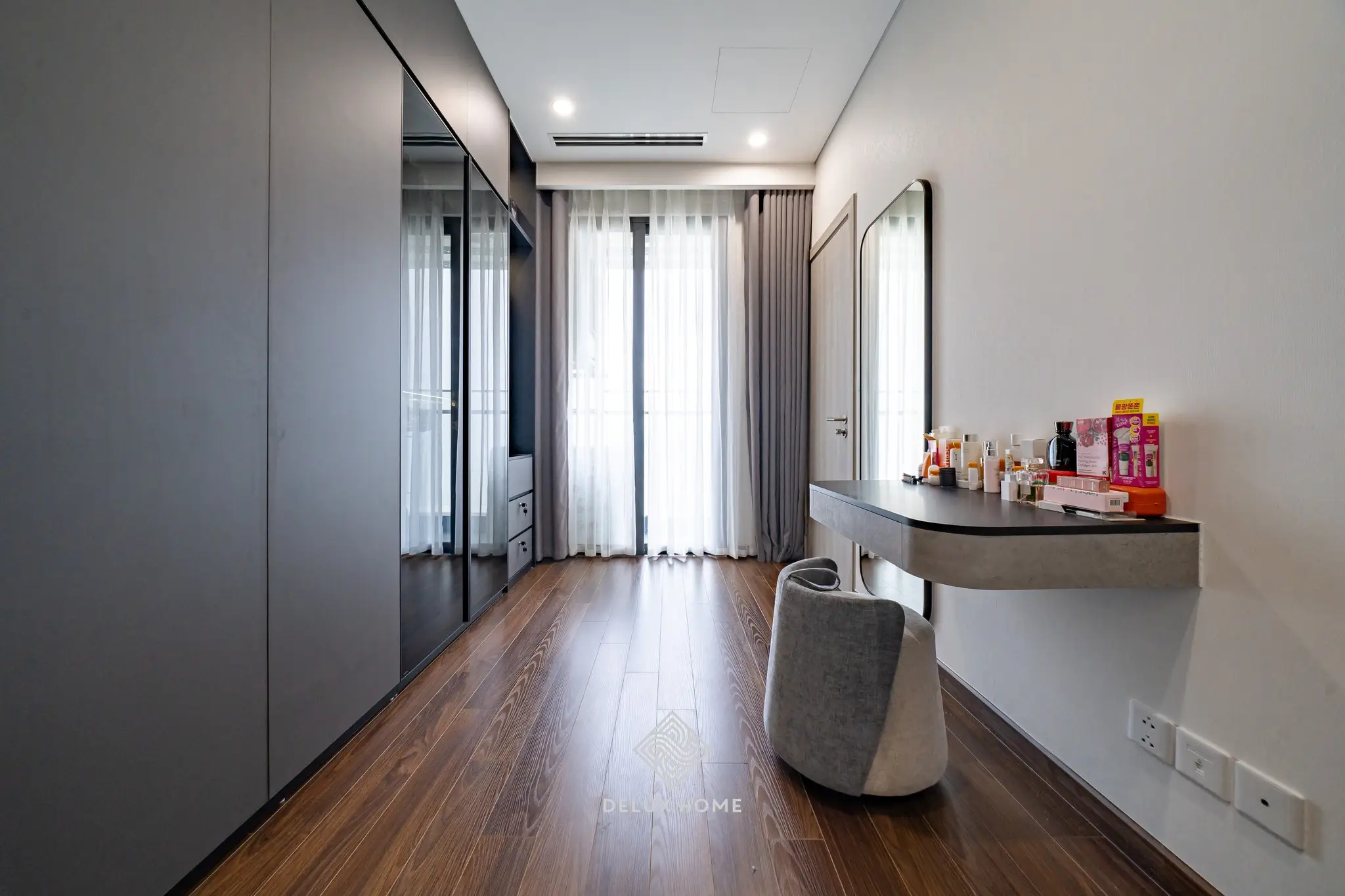 Dự án thi công chung cư Masteri West Heights - chị Hiền - phòng thay đồ